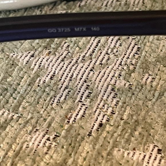 Gucci Wayfarer Sunglasses like new. They will have case also! ๐ฎ๐น Awesome ๐ - Picture 5 of 7